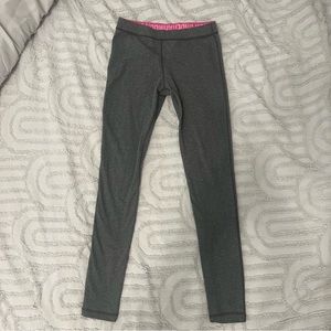 gray under armor leggings